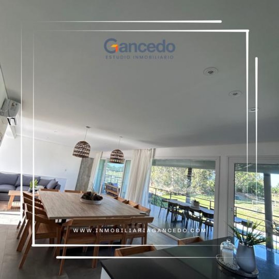 Casa En Venta En Barrio Ecuestre Costa Esmeralda Con Pileta, Playroom Y Acceso A Cancha De Polo