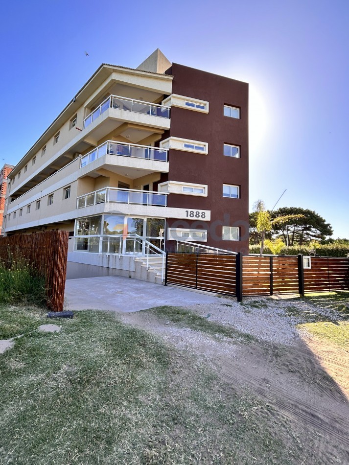 INIGUALABLE DUPLEX A LA VENTA EN COMPLEJO TORTUGAS PINAMAR -  Un Hogar con Clase y Estilo