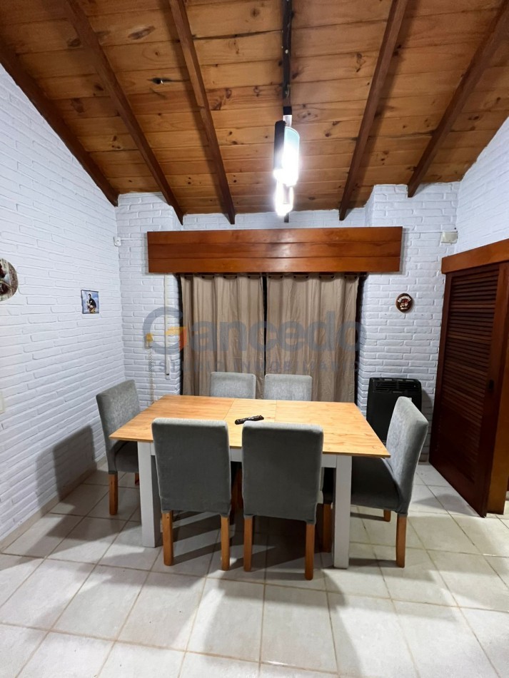 Casa en alquiler zona lasalle a pasos del mar.