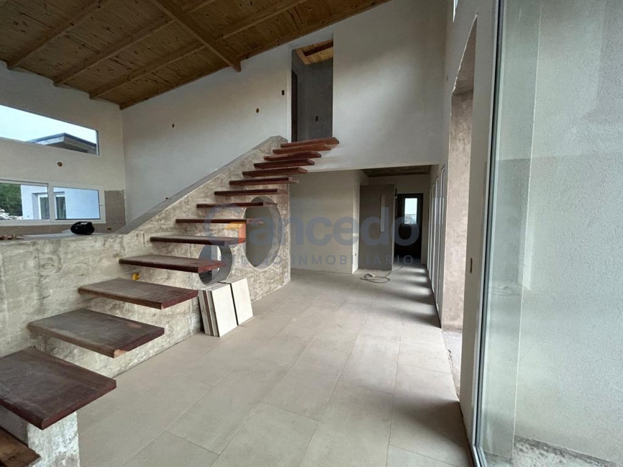 ¡OPORTUNIDAD UNICA! CASA A LA VENTA BARRIO ECUESTRE COSTA ESMERALDA