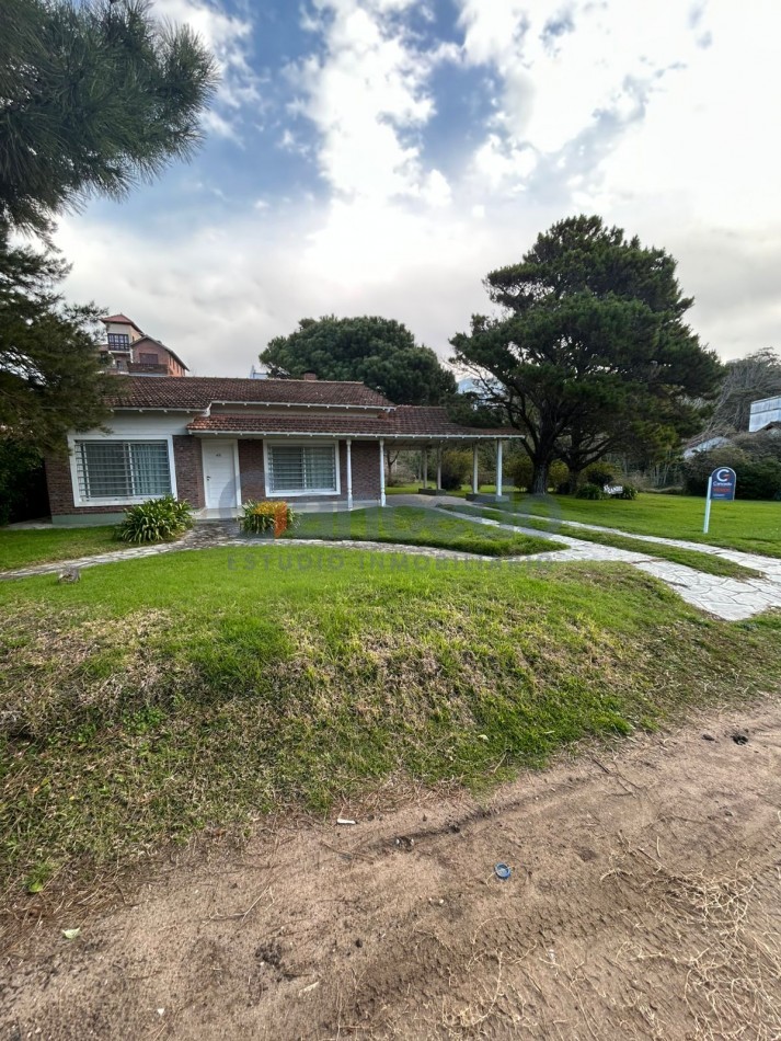 Casa en venta en Pinamar - Zona Iglesia